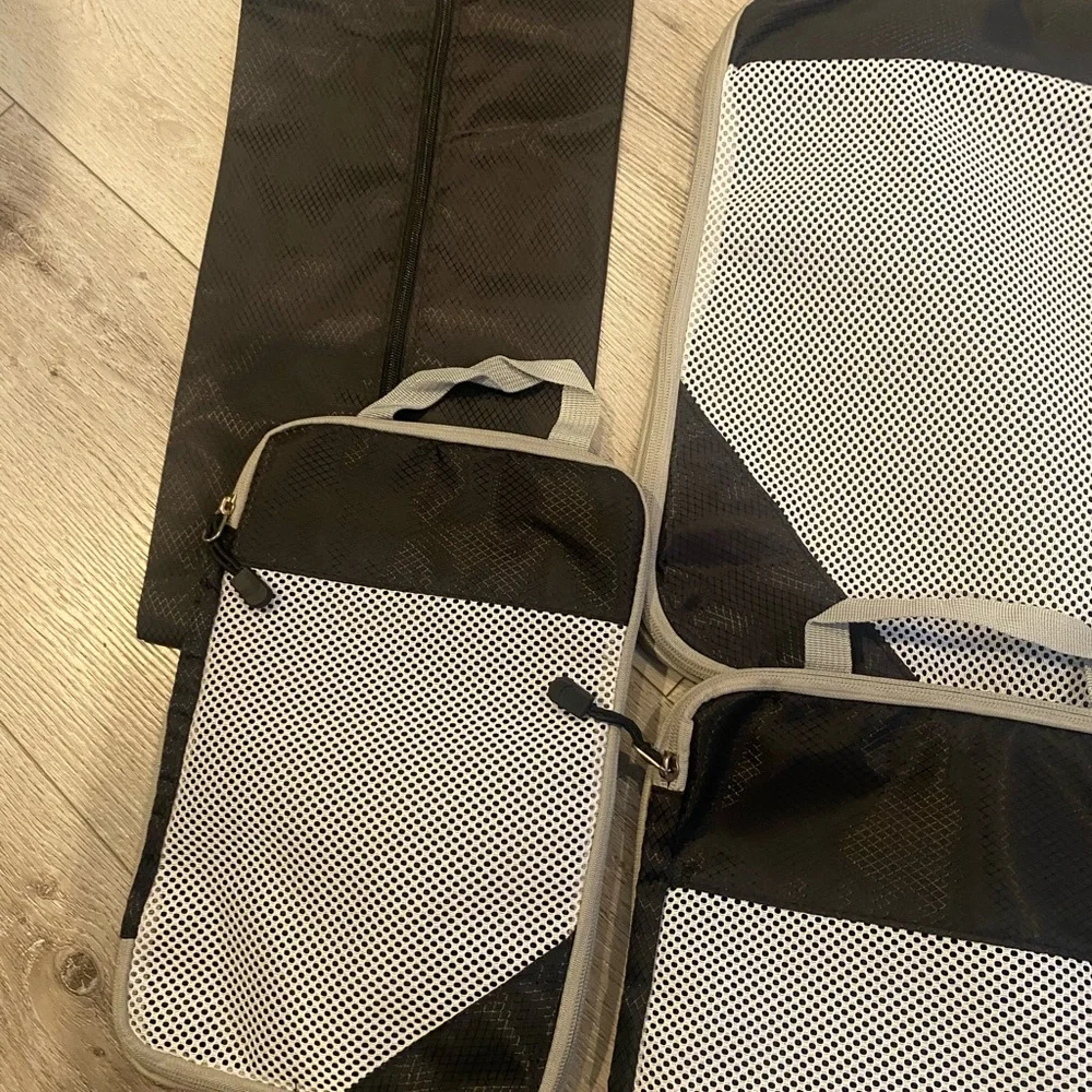 Black and White Garment Bags Set